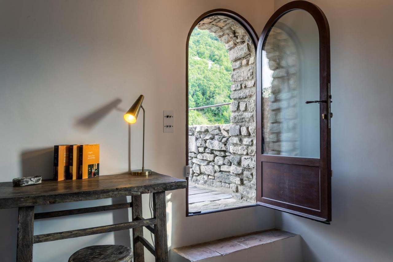 Le Domaine Du Castellas Sivergues Exterior photo