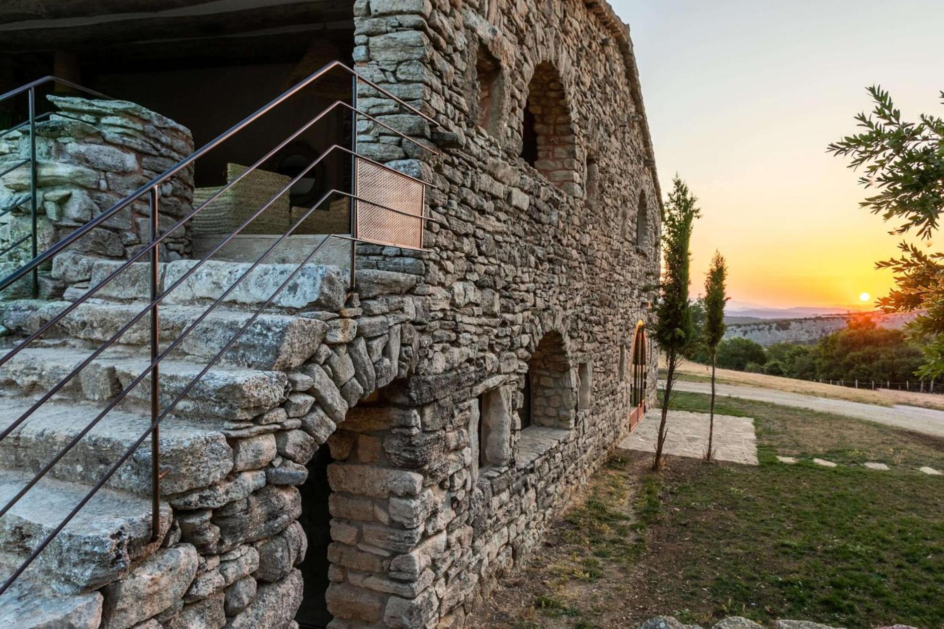 Le Domaine Du Castellas Sivergues Exterior photo